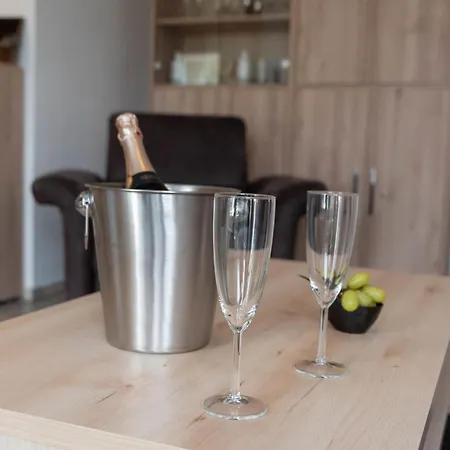 Semesterbostad Seefalke By Interhome Norddeich (Norden)